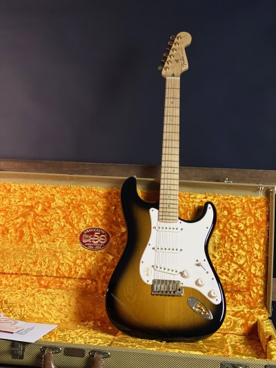 Fender 50th Anniversary American Deluxe Stratocaster Sunburst 2004